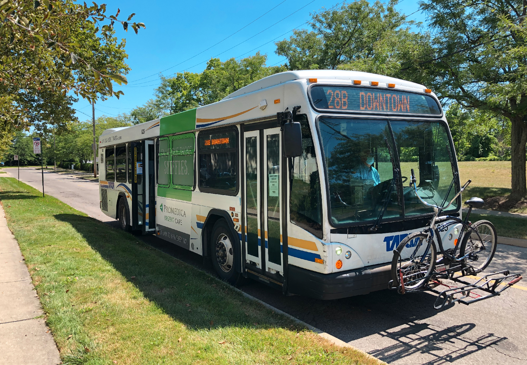 TARTA bus with a bike on the front